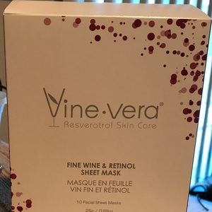 Vine Vera Fine Wine Retinol Sheet Masks